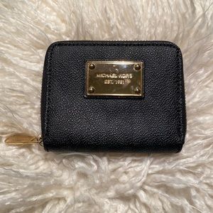 ✨Michael Kors wallet